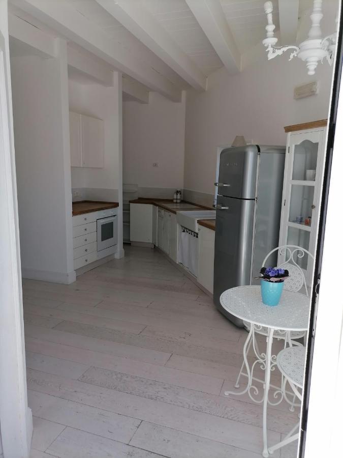 Appartamento Shabby Chic Барлетта Экстерьер фото